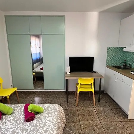 Гостьовий будинок Paradise Lloret