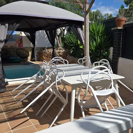 Guest house Paradise Lloret 3*